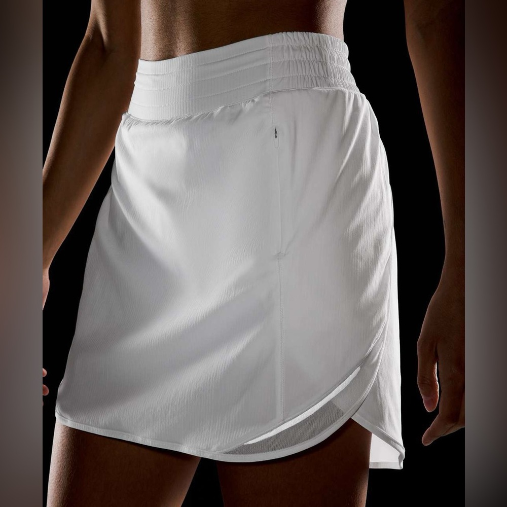 Lululemon Hotty Hot High-Rise Skirt | White | Size 6